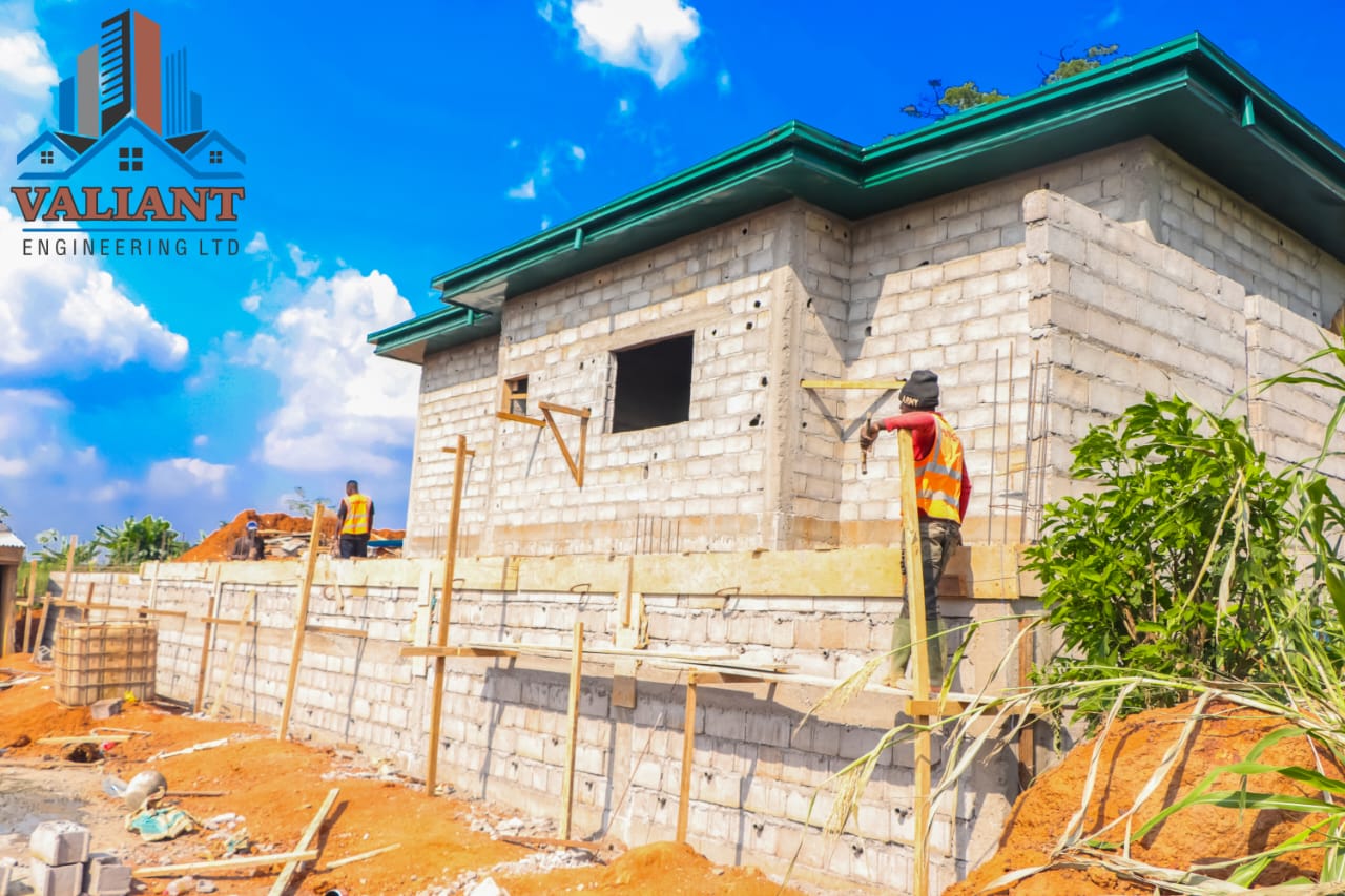 Construction progress of the Nomayos luxury bungalow - foundation and structural work